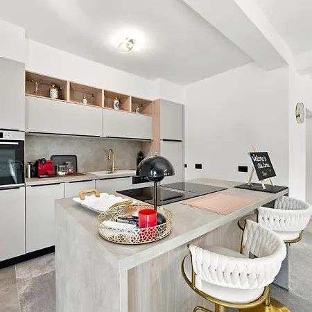 Villa Modern Marlea In By Istrabook Porec