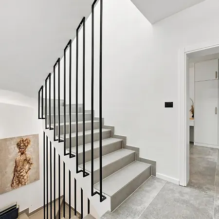 Villa Modern Marlea In By Istrabook *