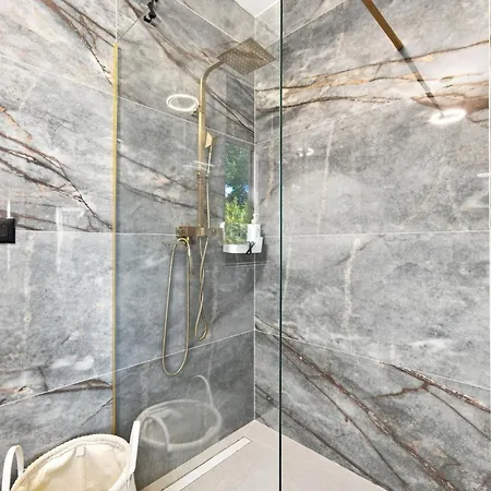 Modern Marlea In By Istrabook Porec